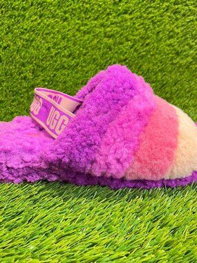 UGG Fluff Yeah Slide Womens Size 8 Purple Pink Casual Walking Slippers Shoes